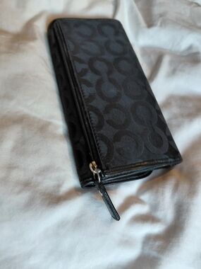 Coach Black Signature Zip Wallet